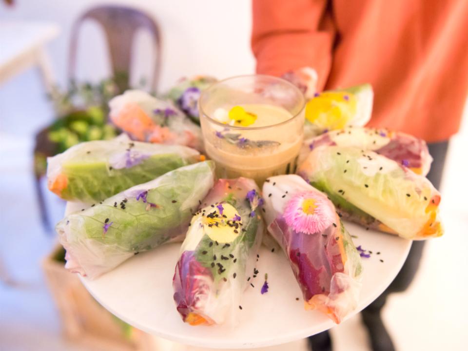 Recette : Rouleaux d’été vietnamiens aux fleurs Maplantemonbonheur.fr