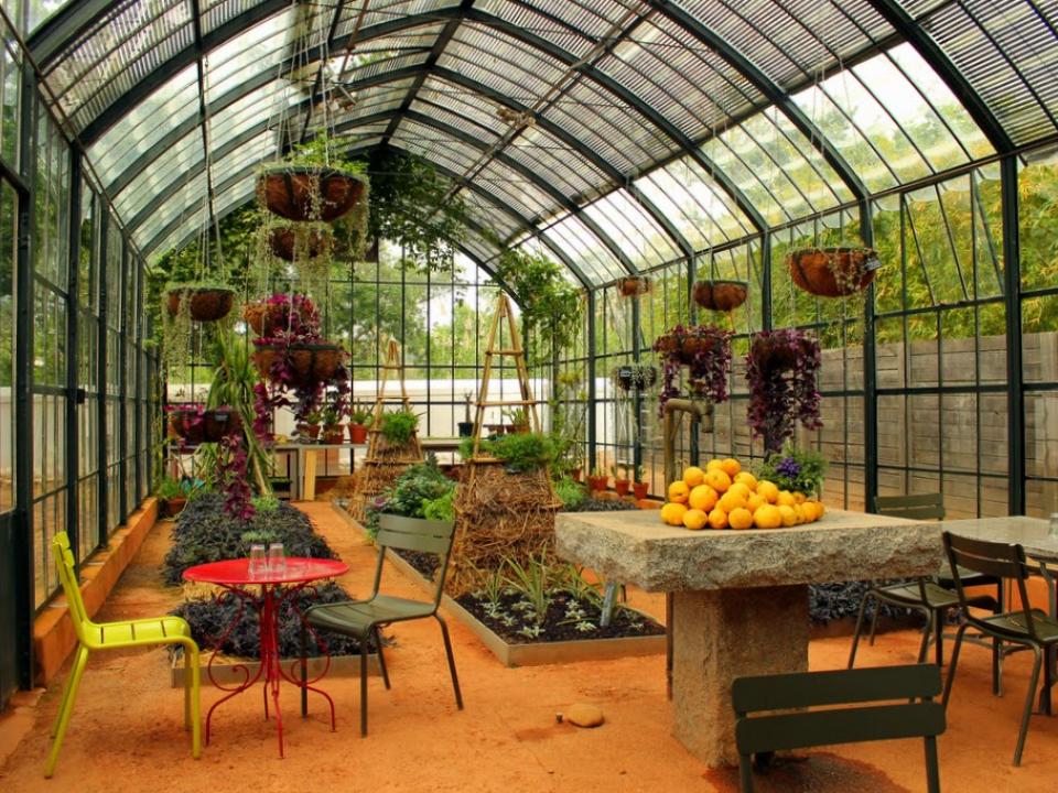 maplantemonbnoheur.fr Diner dans une serre maplantemonbonheur.fr diner serre vegetal