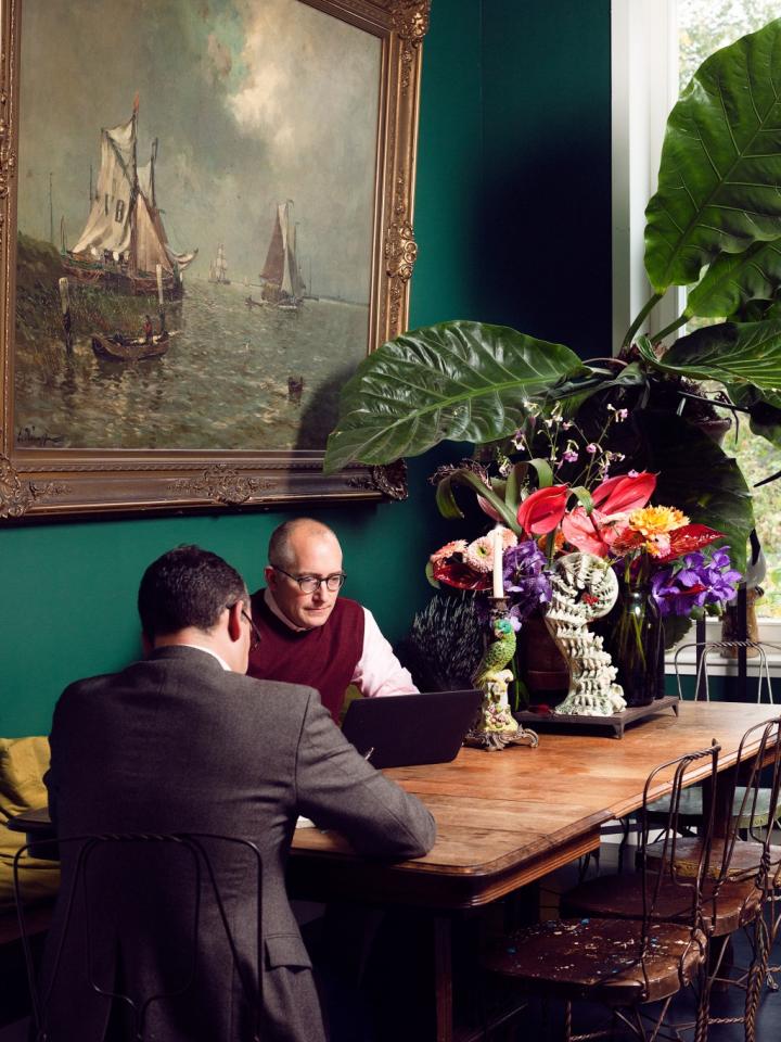 La passion des hommes de The Wunderkammer lajoiedesfleurs.fr