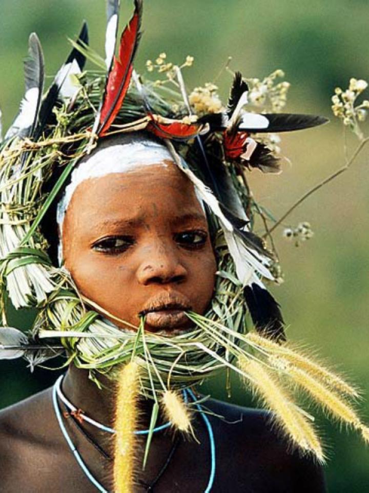 Hans Silvester Surma & Mursi tribe East Africa's Omo Valley Mooiwatplantendoen