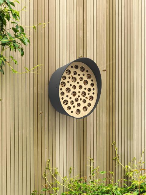 Gagnez un hôtel à abeille design et fonctionnel_ Maplantemonbonheur.fr